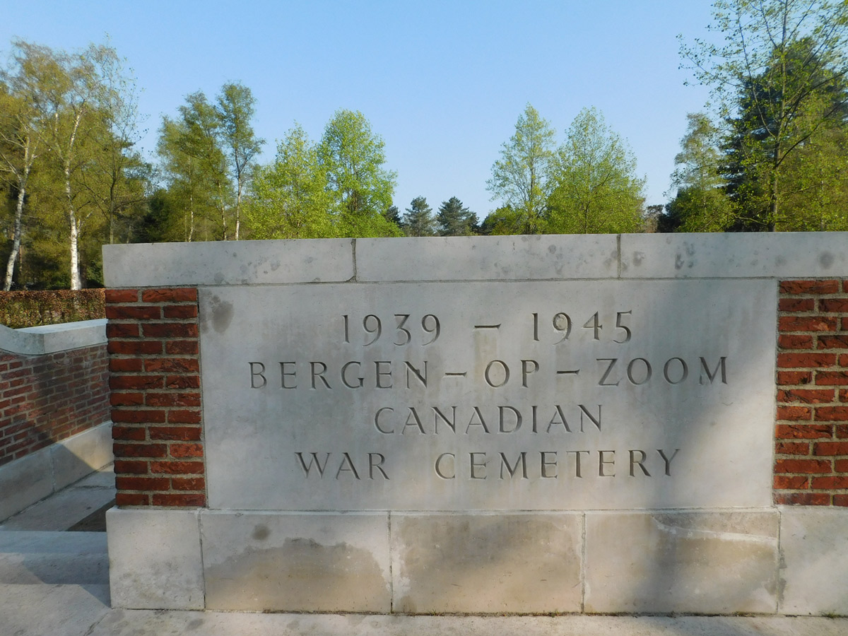 Bergen - Op - Zoom Canadian War Cemetery